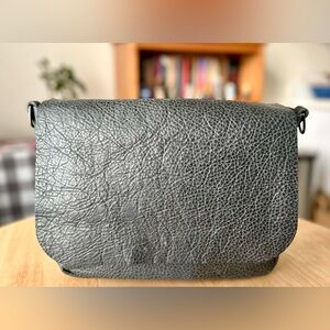 Go Forth Goods Kindle Raven